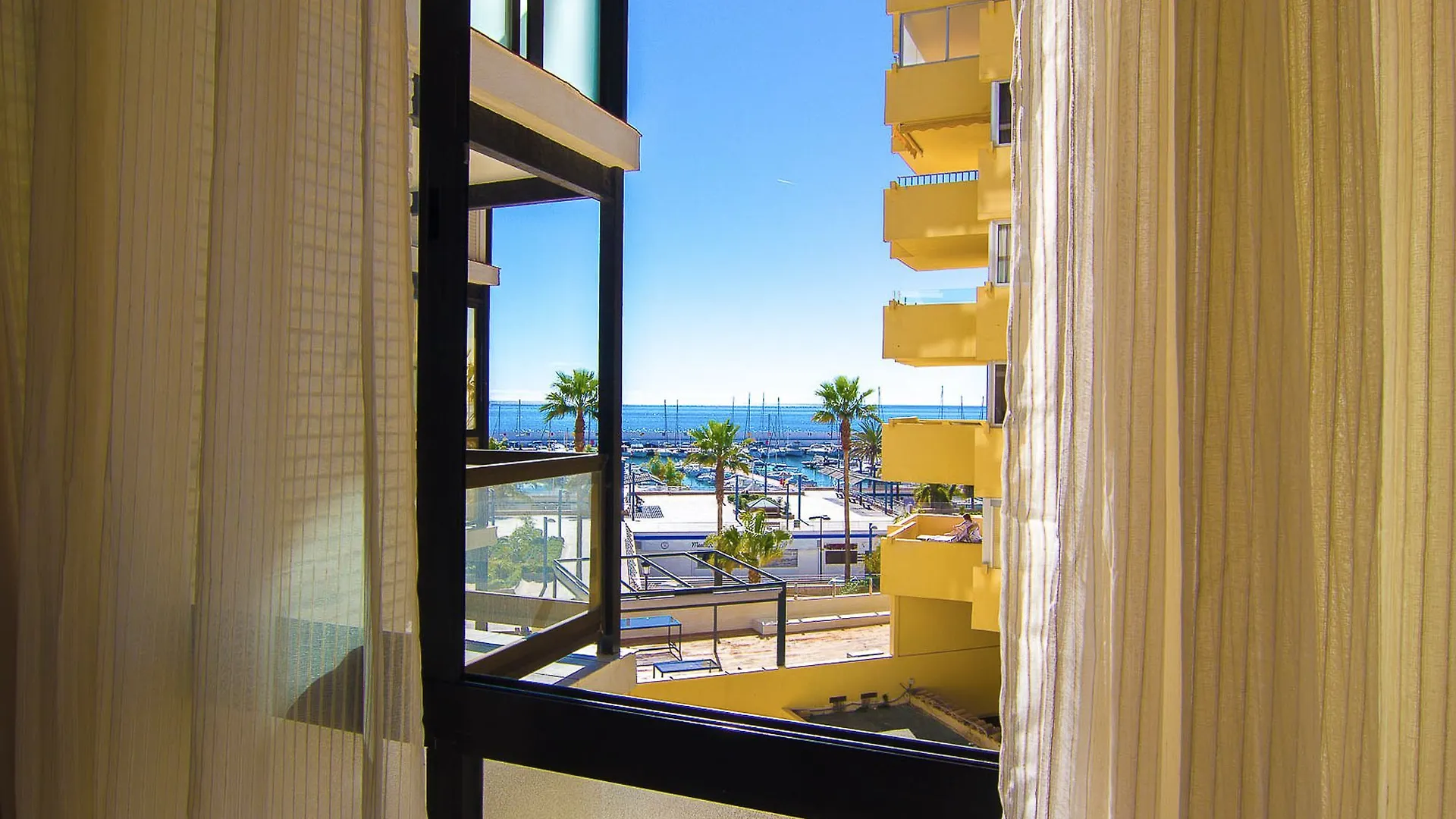 Oleholidays Estudio Valdecantos Marbella İspanya